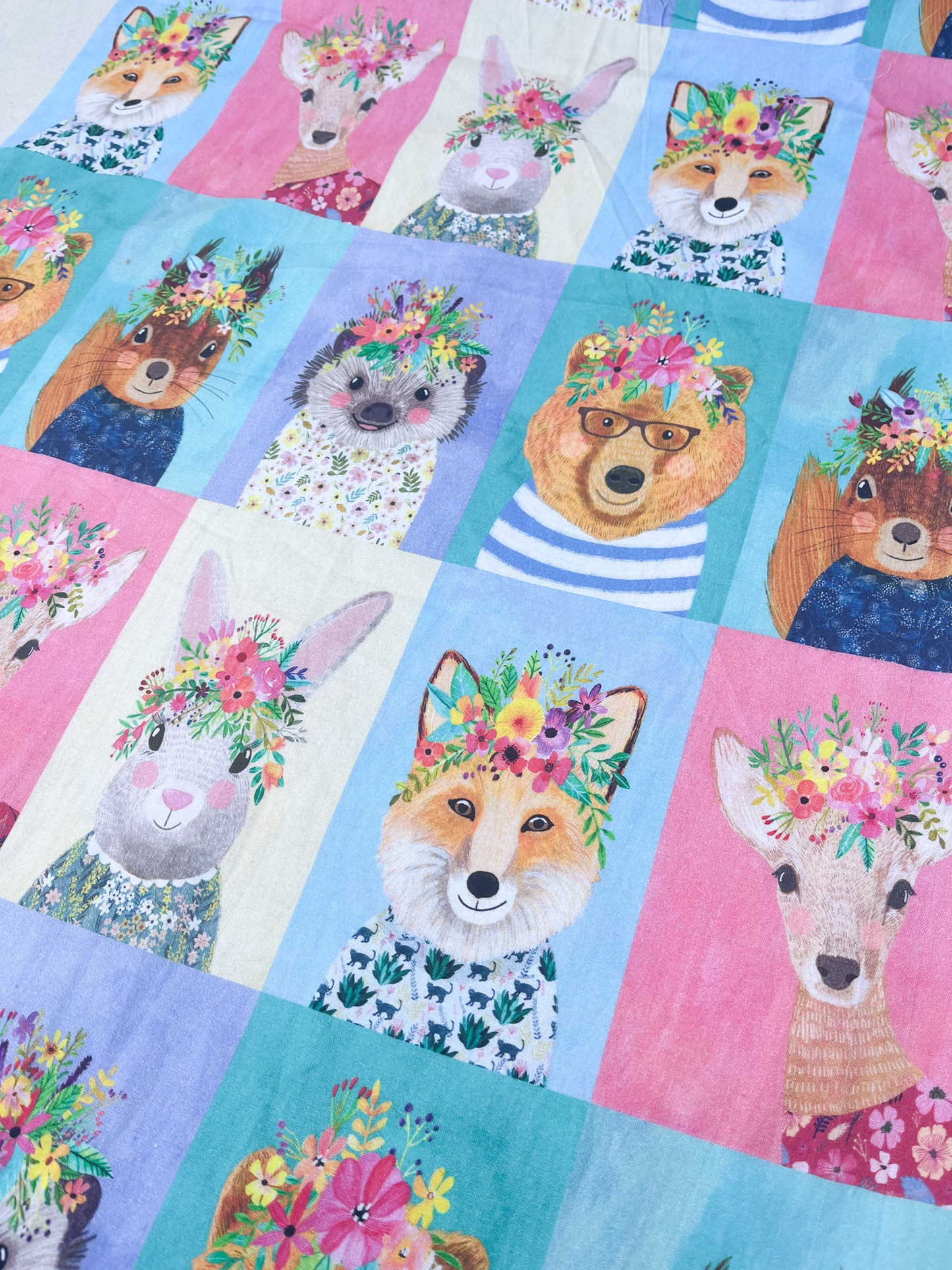 Eco-Friendly Party Bags / Animals with Flower Crowns