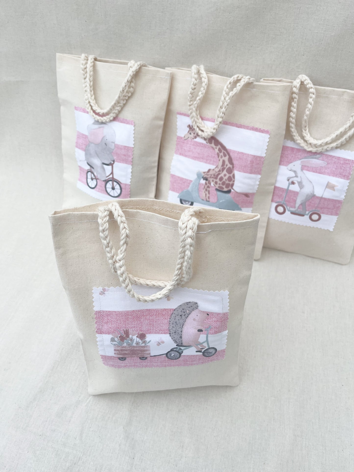 Eco-Friendly Party Bags / Animals on Vehicles