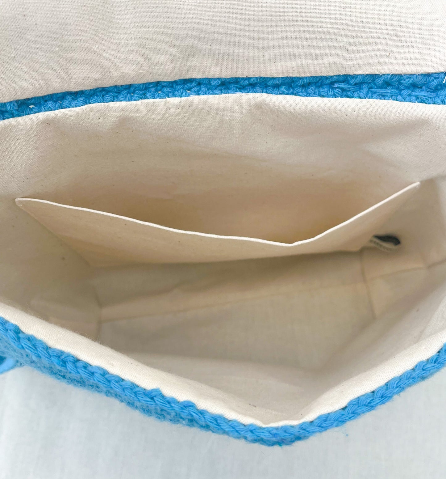 Rose Hand Crochet Crossbody Bag /Blue