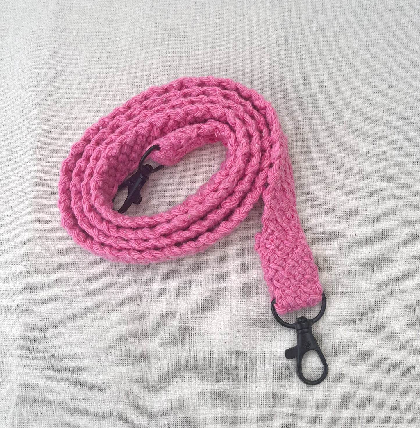 Rose Hand Crochet Crossbody Bag / Pink