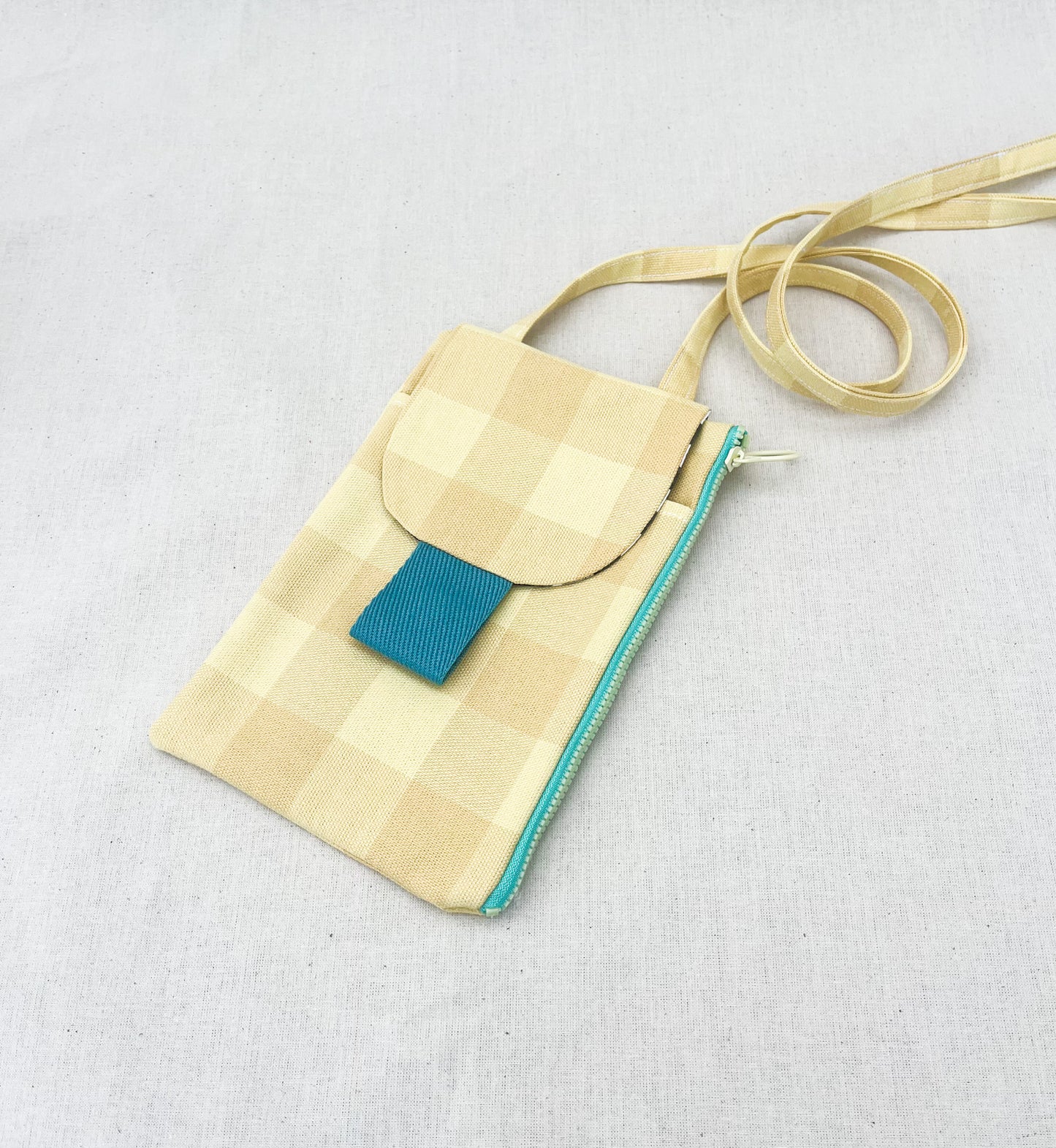 Zipper Phone Bag / Check