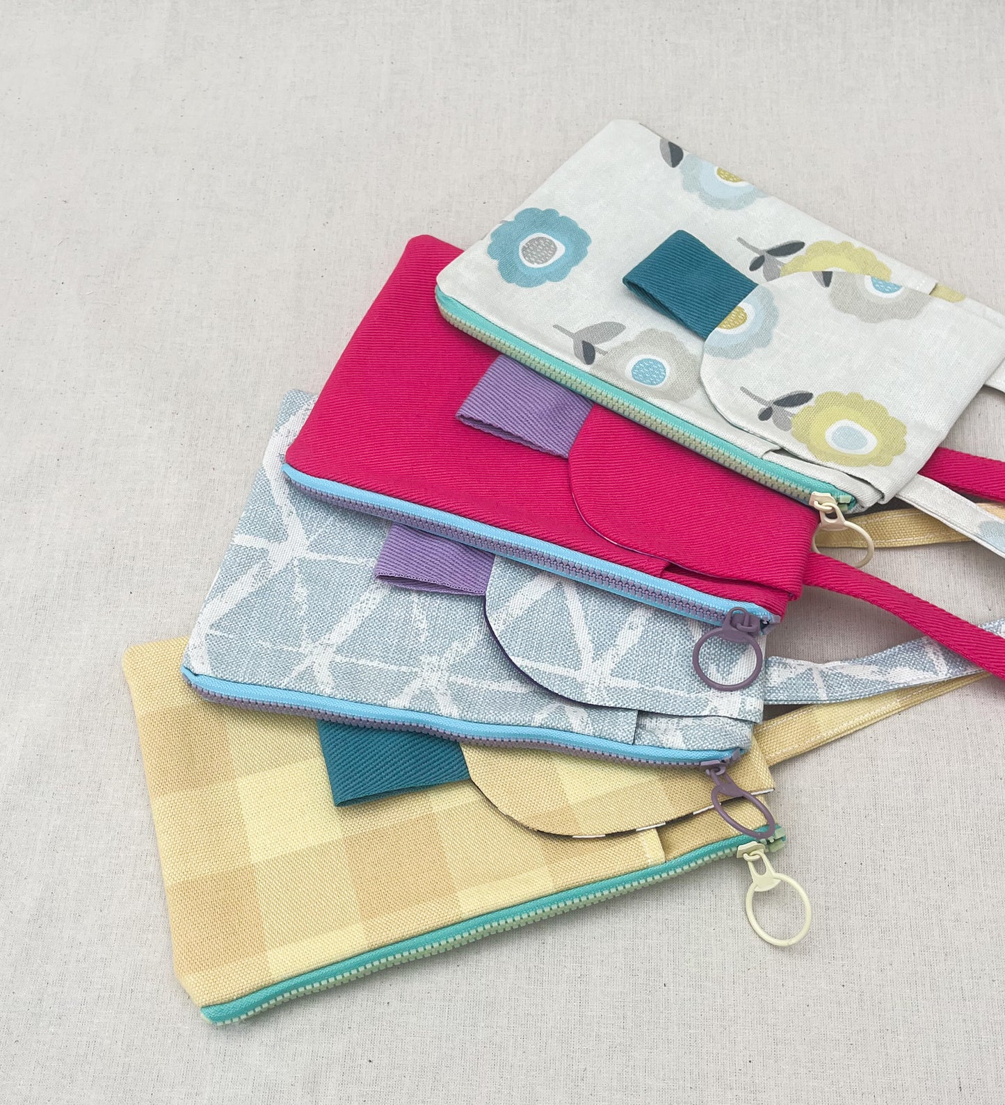 Zipper Phone Bag / Triangles