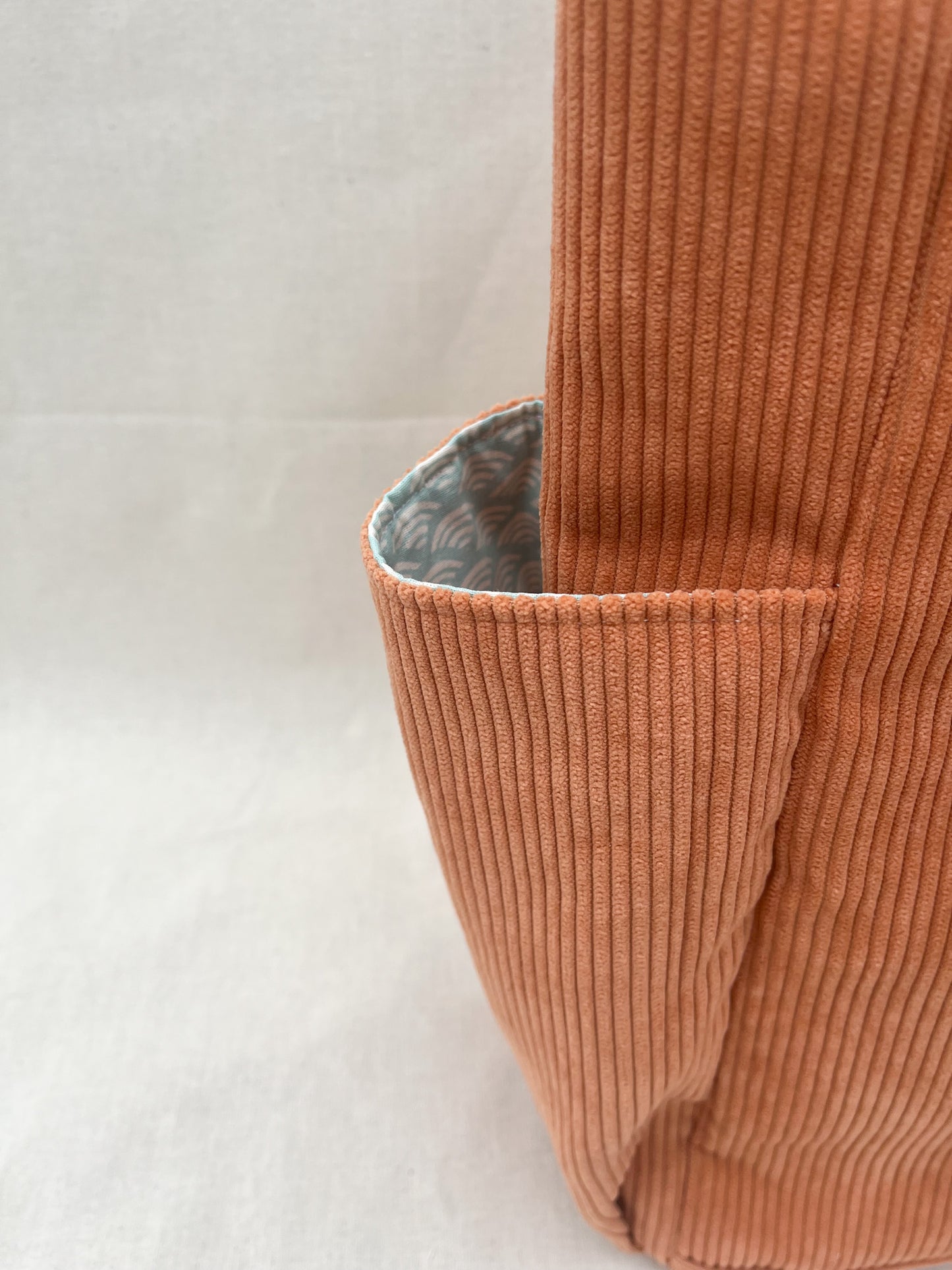 Corduroy Side Pocket Tote Bag / Terracotta